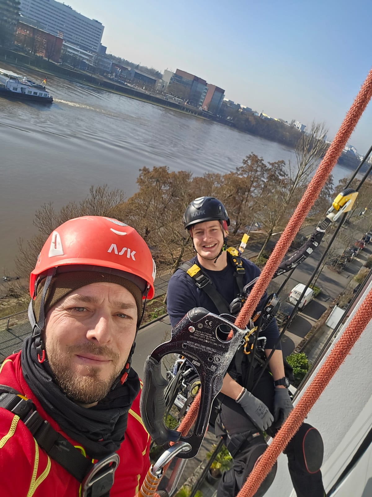 Jalousien Reparatur Montage Frankfurt Hochhaus Industriekletterer